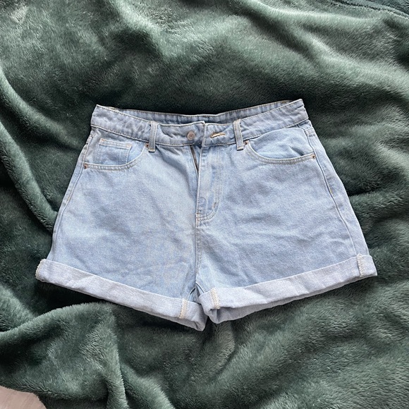 Perfrct Vintage Jean shorts! - Picture 1 of 3